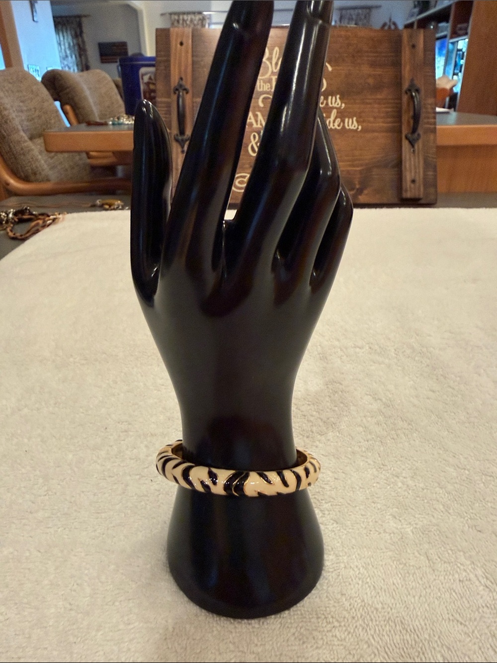 Kenneth Jay Lane 2006 Beige and Black Zebra-Stripe Bangle Bracelet
